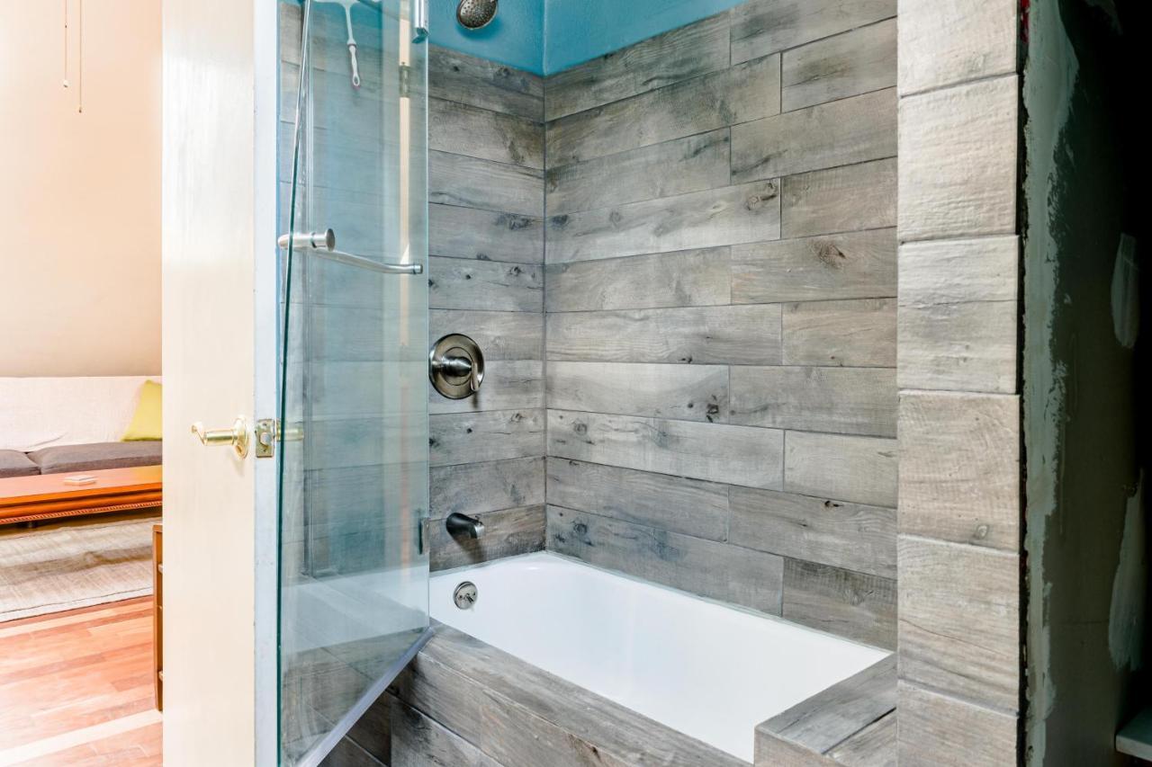 Portland Urban Lodge, Quiet, Walkable, Near Екстер'єр фото